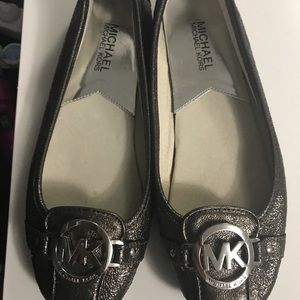 Michael kors metallic flats